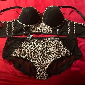 Bra and panty set